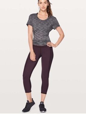 Lululemon On Your Mark Crop 23" Black Cherry leggings size 8 active Athleisure
